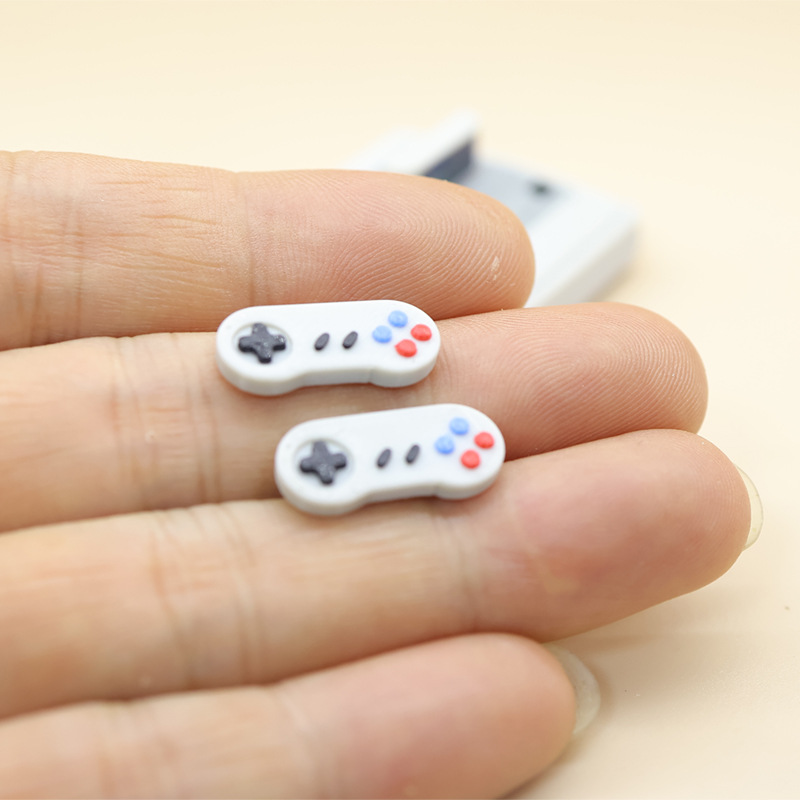 1set Dollhouse Mini Retro Game - مراجعة Retro Gaming Nostalgia وسعره